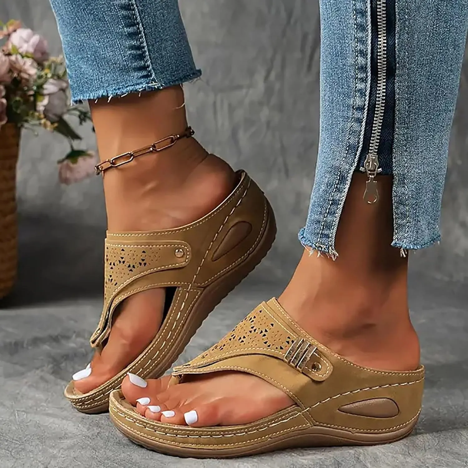 Sandals for Women Womens Arch Support Flip Flops Beach Sandals for Woman Comfortable Summer Beach Thong Sandals